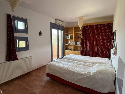 Kreta, Exo Lakkonia: Villa auf dem Land mit Pool, Olivenhain und Bergblick zu verkaufen