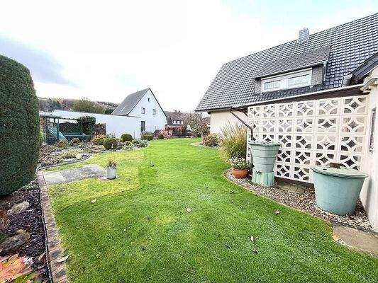 Gartengrundstück mit Freisitz