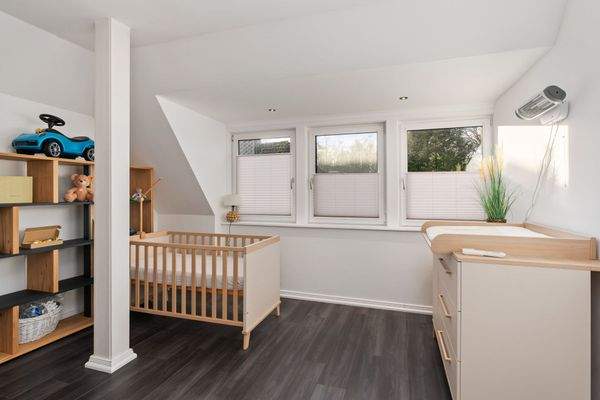 Zimmer 4 (15,77 m²)