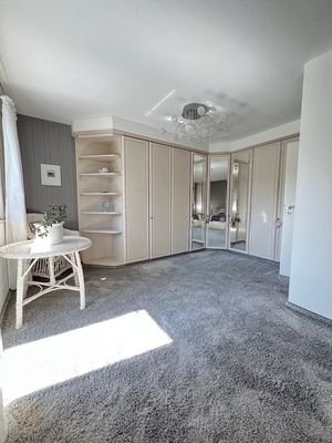 1.OG Schlafzimmer 2