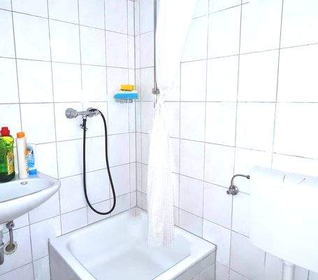 Beispiel Bad mit Dusche 4