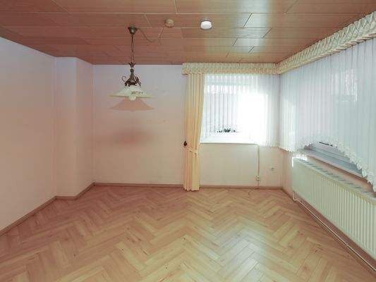 3. Schlafzimmer Erdgeschoss.jpg