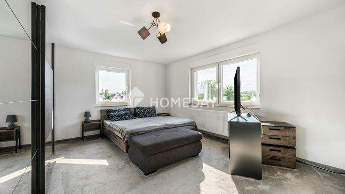 1. OG Schlafzimmer 1