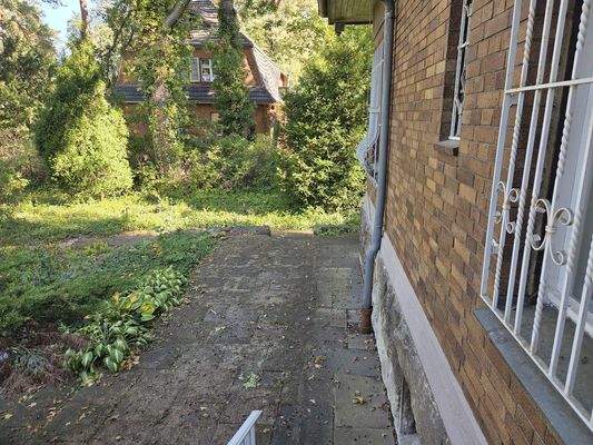 Außenansicht von Westen