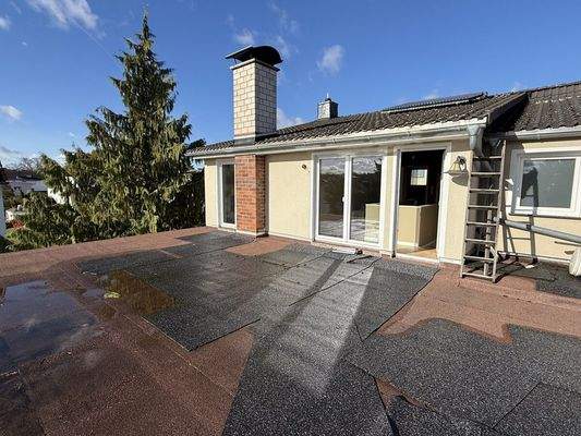 Terrasse (vorbereitet)