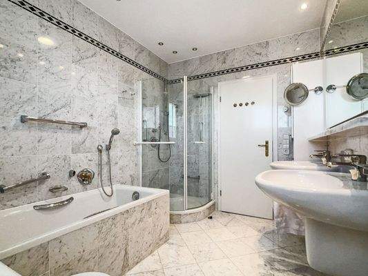 Badezimmer Erdgeschoss