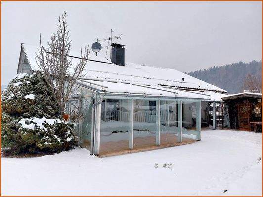 überdachte Terrasse