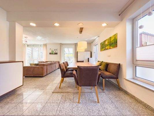 Offener Wohn-/Essbereich