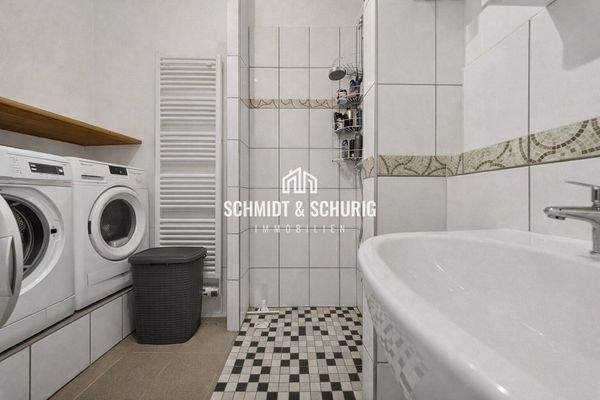 Badezimmer / EG rechts