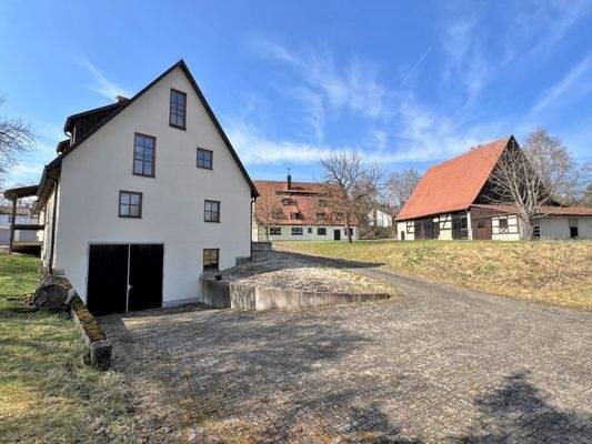 Zufahrten auf zwei Ebenen