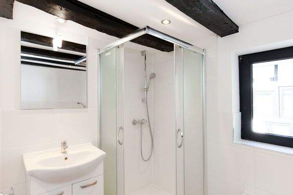 Duschbad DG Vorderhaus