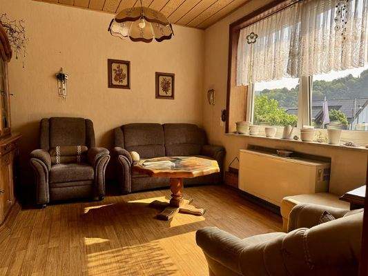 Wohnzimmer / Esszimmer