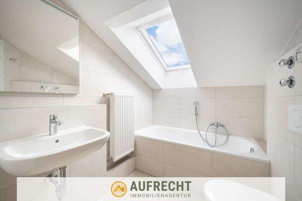 modernes Badezimmer Apartment DG