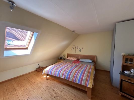 Schlafzimmer-DG.jpg