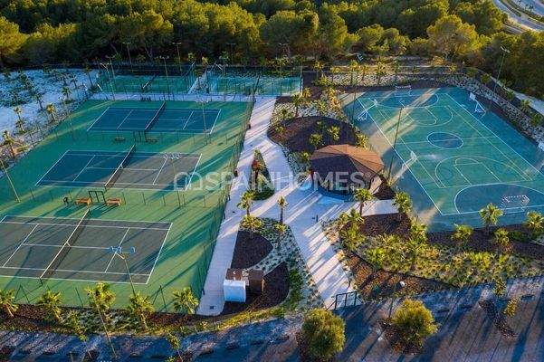 3 and 4-Bedroom Villas in San Miguel de Salinas with Pool