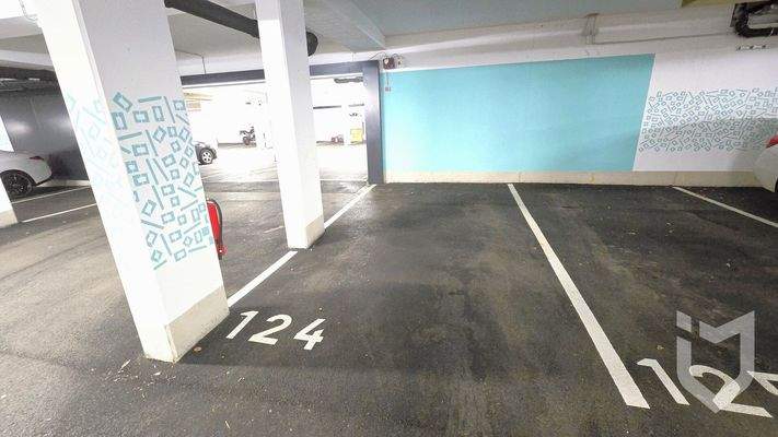 Tiefgaragenparkplatz