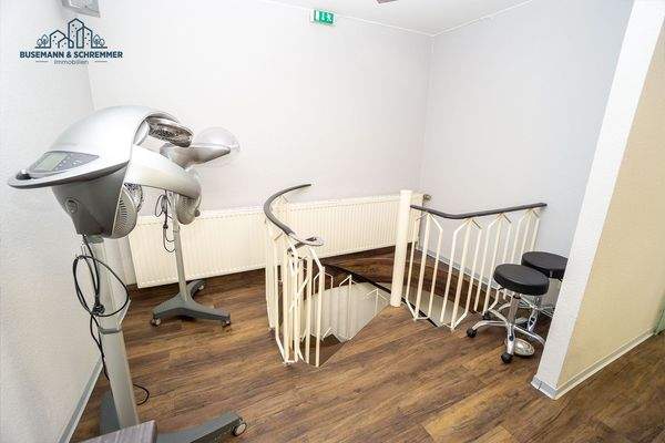 Treppe in den Lager-Keller