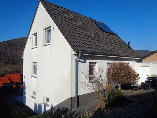 Hausansicht von der Straße