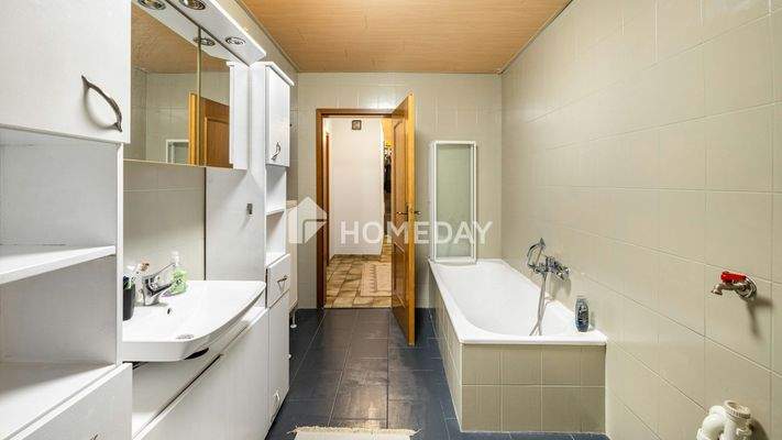 Haus 2 EG Badezimmer 2