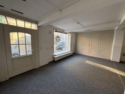 20251201_100650681_iOS