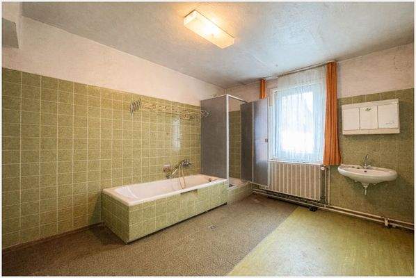 Badezimmer Erdgeschoss