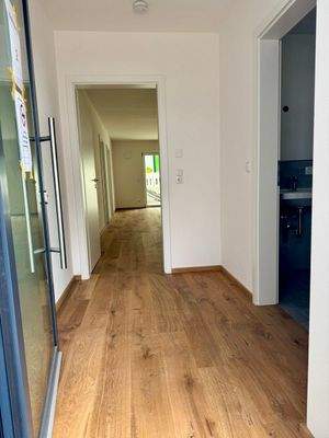 20250415_090340205_iOS