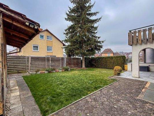 Gartenbereich hinter dem Haus (3)