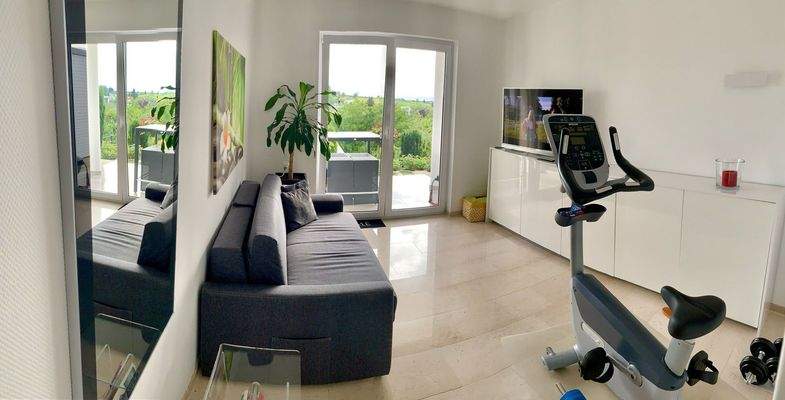 Sportraum /Zimme Gartenebene