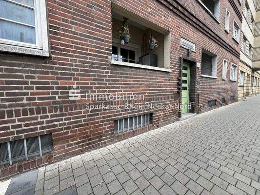 Hauseingang Straßenseite