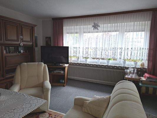 Wohnzimmer im Erdgeschoß, Fensterfront