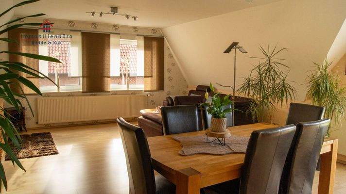 Wohn- / Esszimmer DG