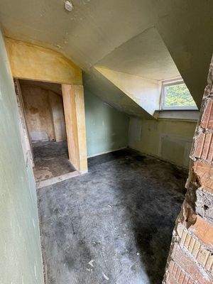 Schlaf-/ Arbeitszimmer