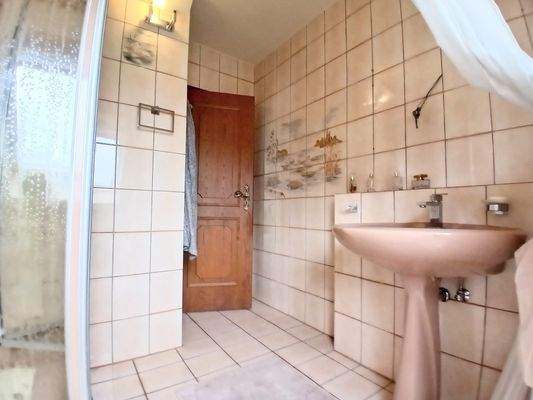 Duschbad untere Ebene