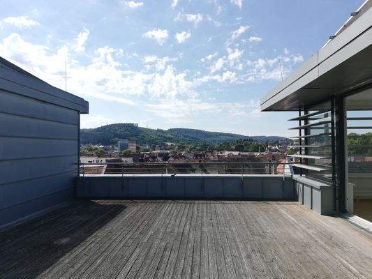 große Dachterrasse
