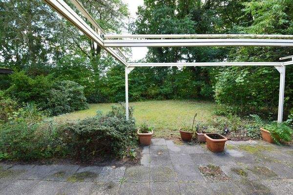 Gartenteil an der Terrasse.jpg