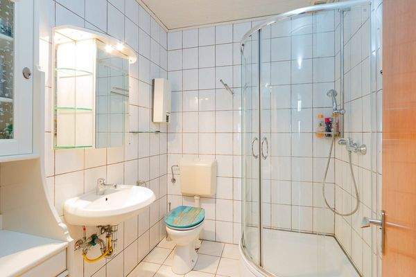 Badezimmer (Hausnr. 70)