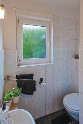 Gäste WC Wohnung rechts