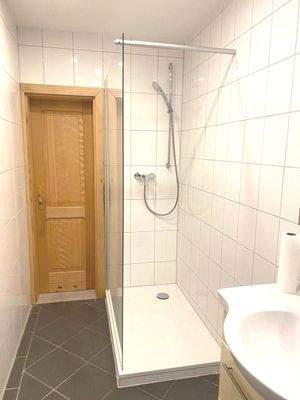 EG Dusche neu.jpg