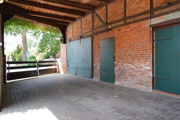 Hoffläche / Parkflächen