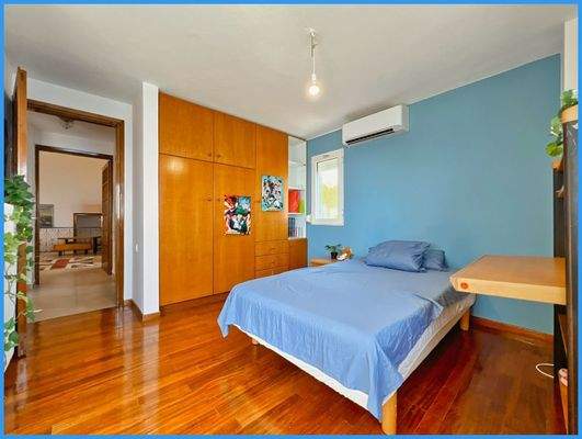 b8fac53a7482429d9464cb112668b9c1-original