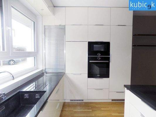 Küche mit Tageslicht im EG