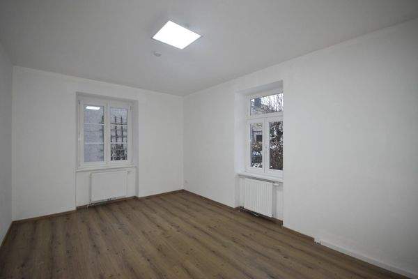 Ansicht - Modernisierte GESCHÄFTSFLÄCHE oder BÜRO in Jahrhundertwendehaus Miete Itzling Salzburg