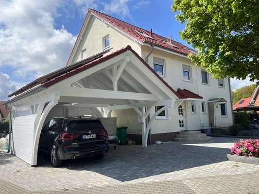 Carport mit Photovoltaik