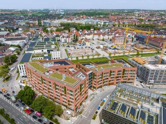 Luftaufnahme Q8.1 + Q8.2.jpg