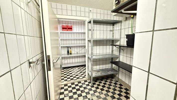 Küche -Kühlräume.jpg