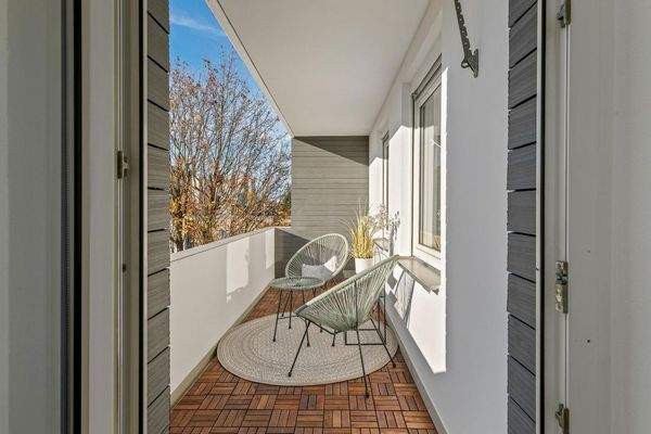 Balkon mit Blick ins Grüne