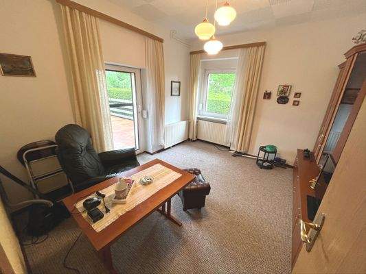 Wohnzimmer mit Terrassenzugang