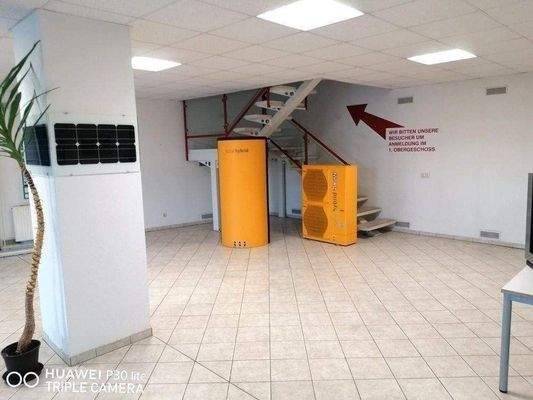 Aufgang zur Bürofläche