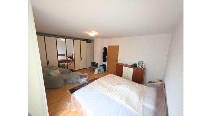 1. OG: Master Schlafzimmer