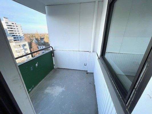 Balkon mit Stadtblick